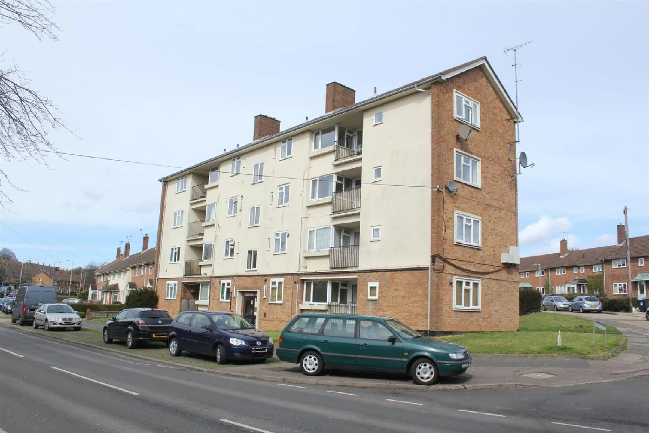 Flat Northridge Way in Dacorum