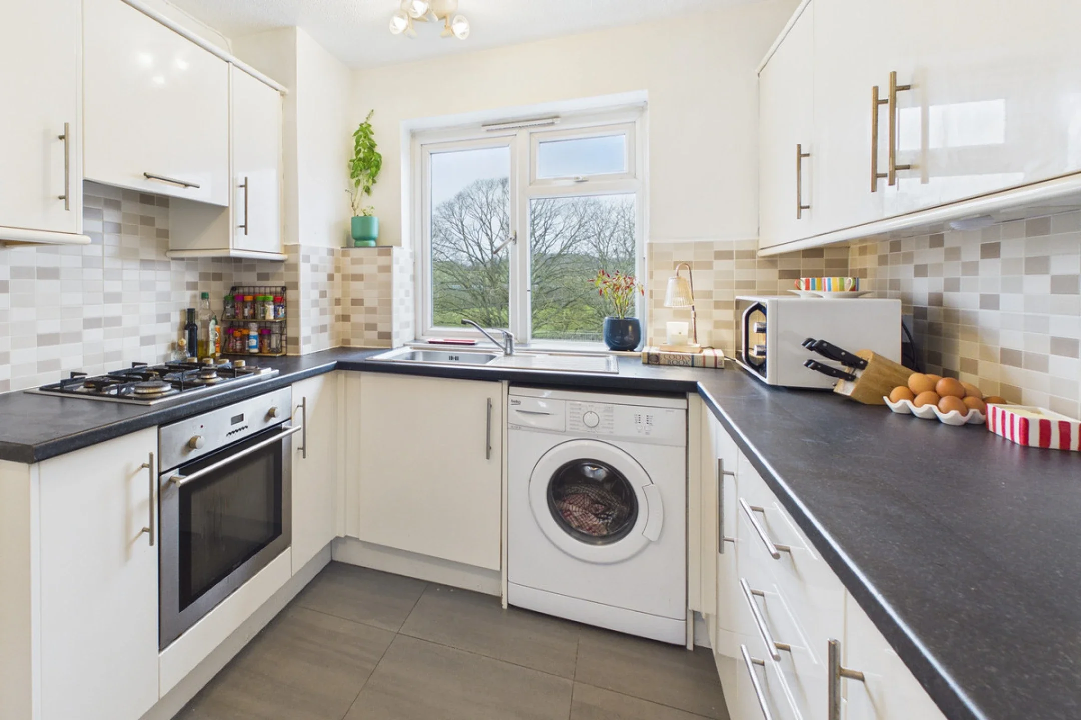 Flat Northridge Way in Dacorum