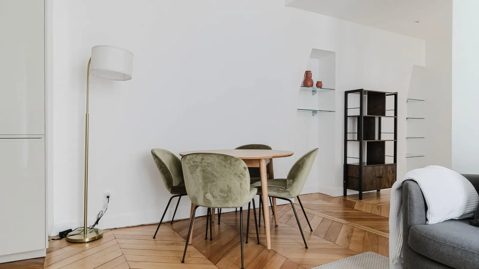 Flat Square Moncey in Paris