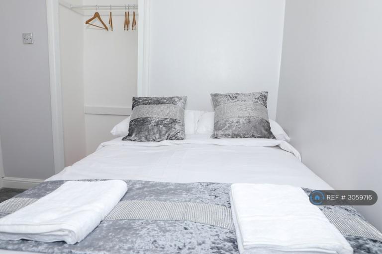 House Perpins Road in Greater London