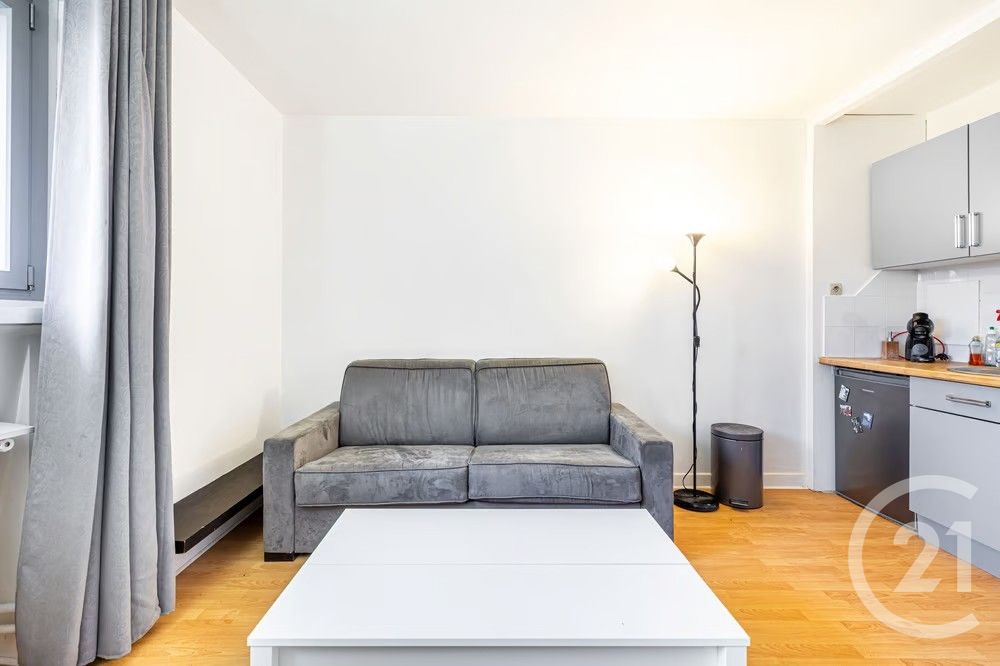 Flat Rue Georges Pitard in Paris