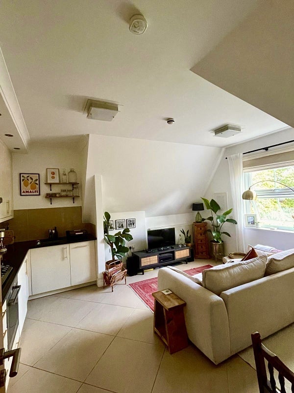 Flat Augusta Walk in Greater London