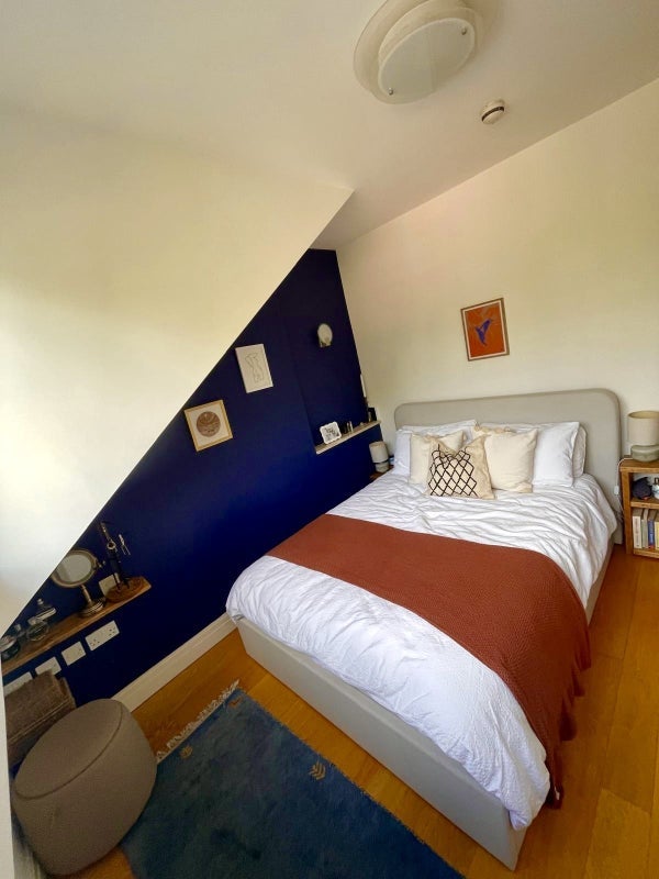 Flat Augusta Walk in Greater London
