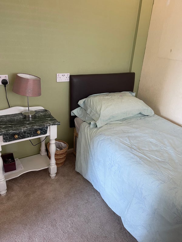 Room Dunard Road in Metropolitan Borough of Solihull
