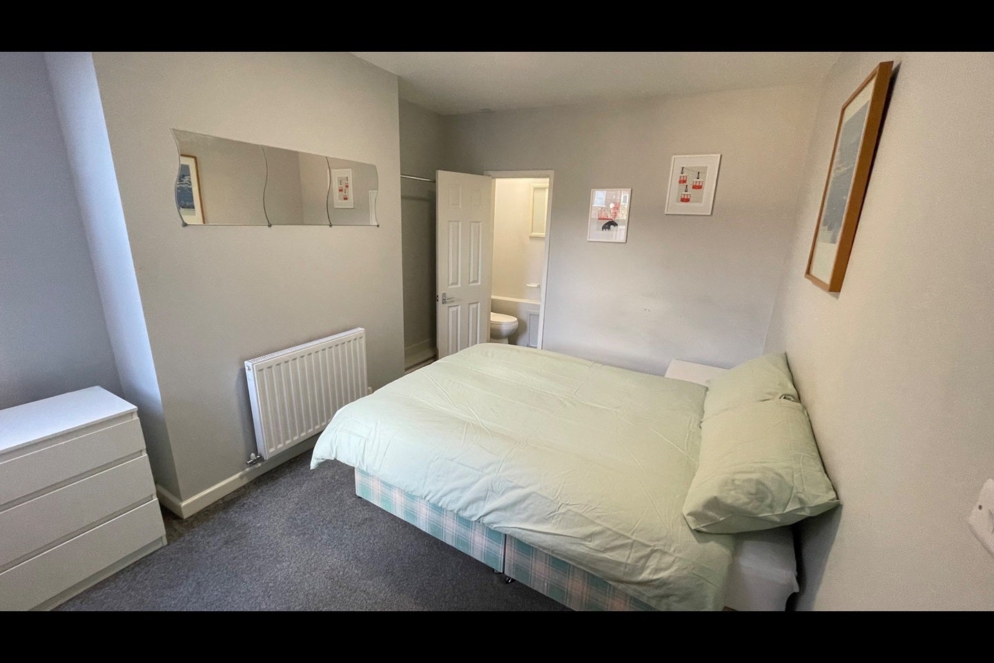 Room Marshfield Avenue in Goole