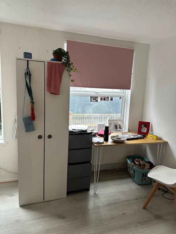 Room Malham Road in Greater London