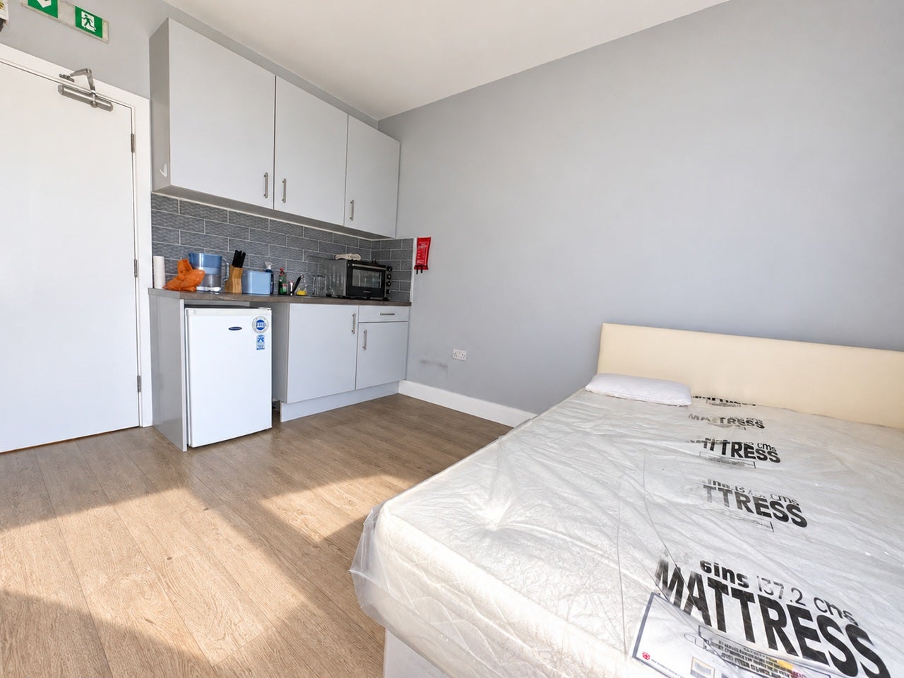 Flat Bilton Way in Greater London