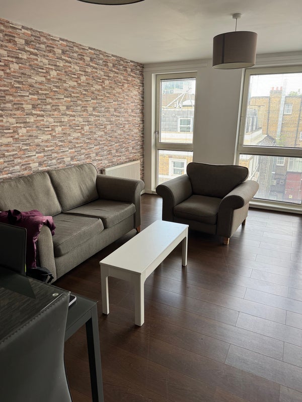 Room Wentworth Street in Greater London