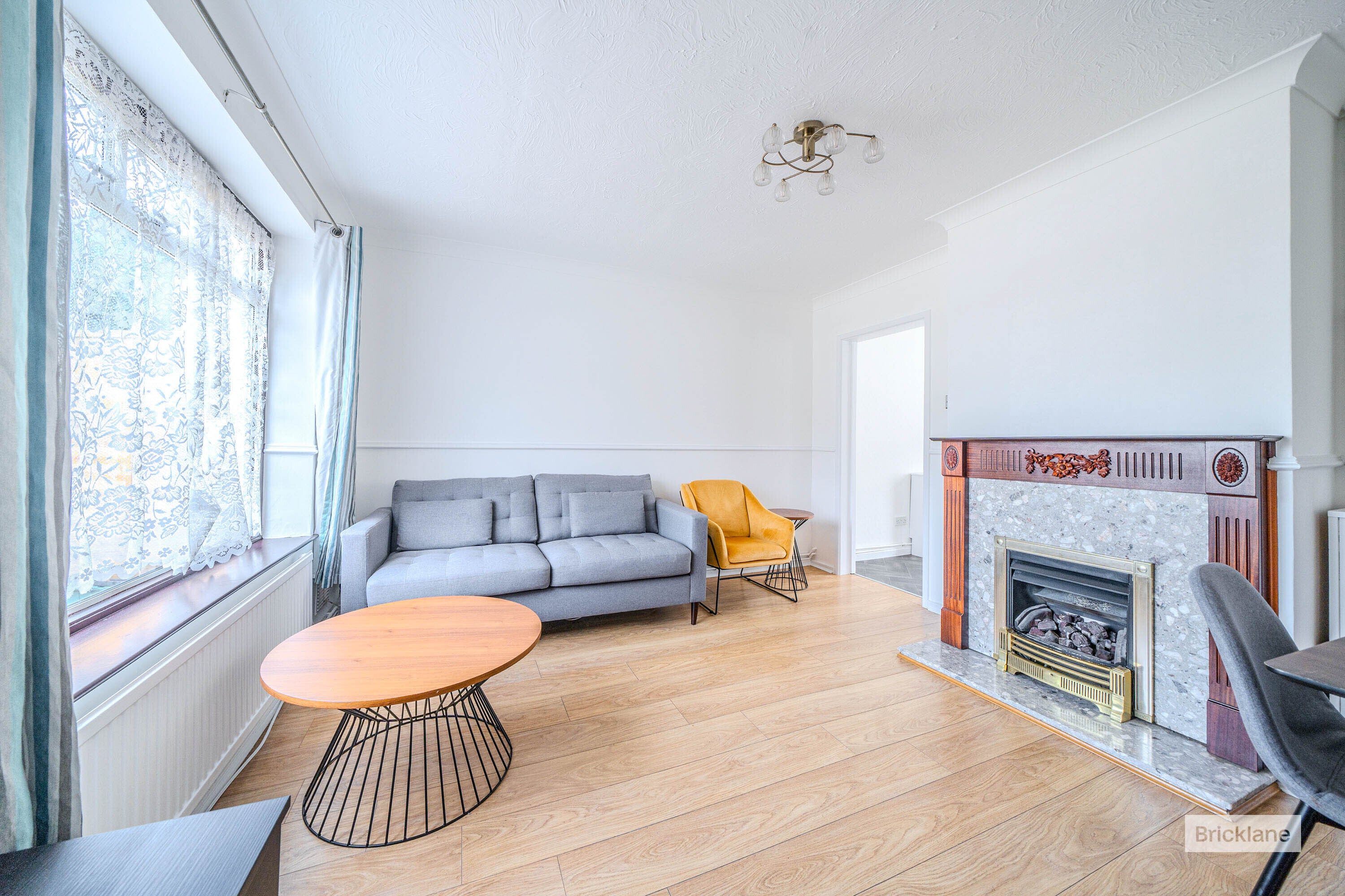 House Satchfield Close in Bristol