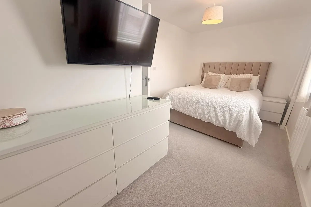 Flat Howley Avenue in Leeds