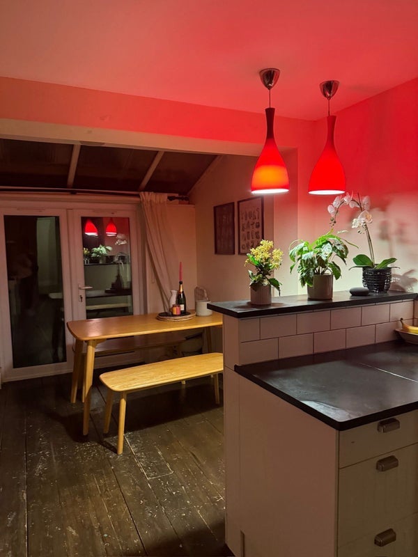 Room Hargwyne Street in Greater London