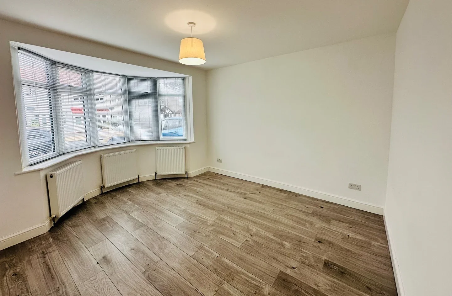 House Seymer Road in Greater London