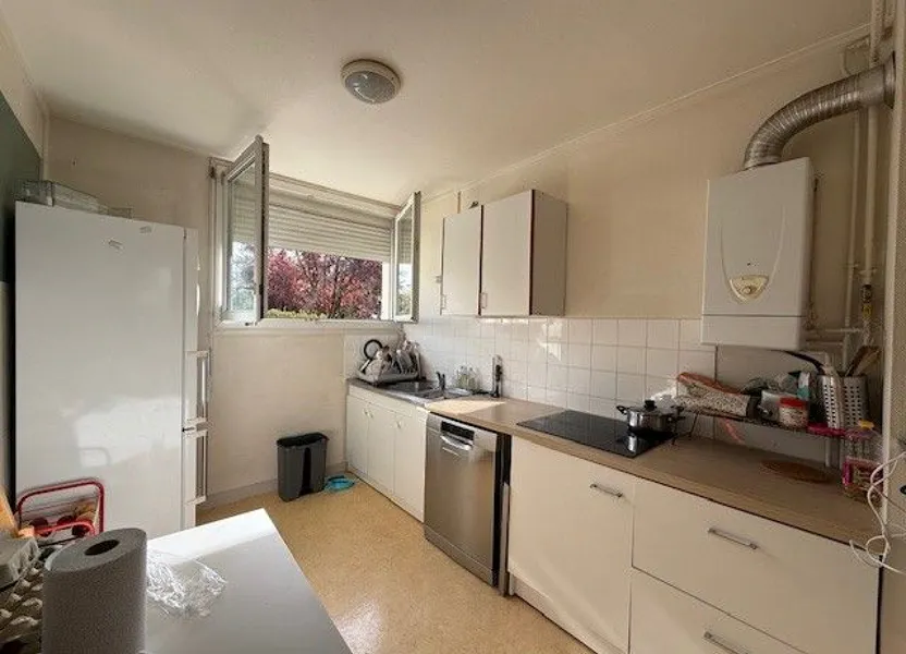 Flat Rue de l'Adjudant Velin in Tours