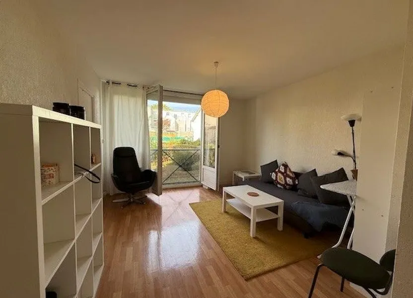 Flat Rue de l'Adjudant Velin in Tours
