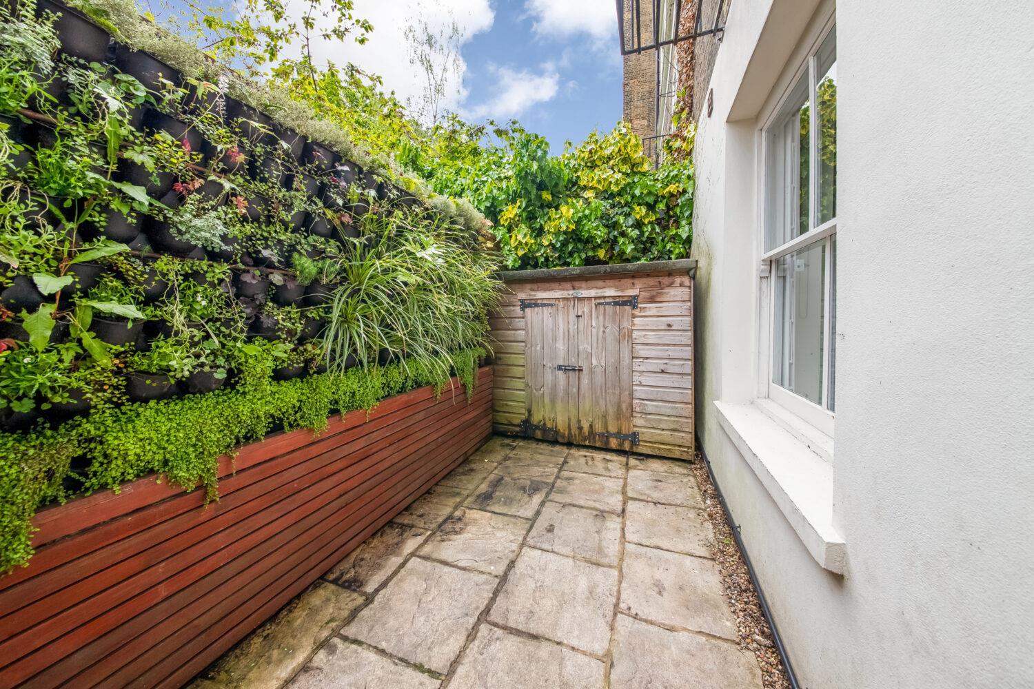 Flat Camberwell Grove in Greater London