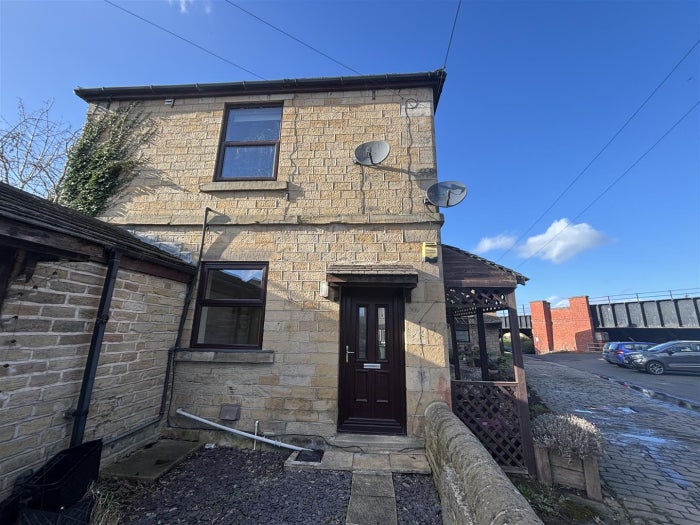 Flat Calder View in Kirklees