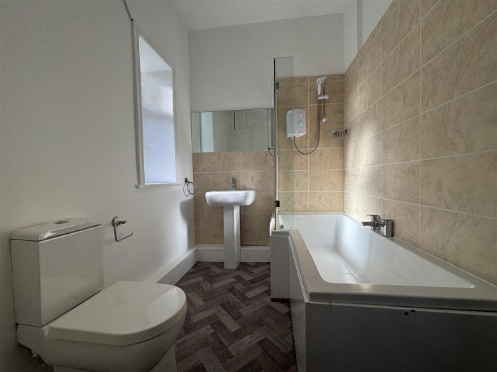 Flat Calder View in Kirklees