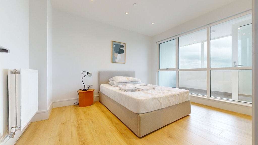 Flat Humphry Repton Lane in Greater London