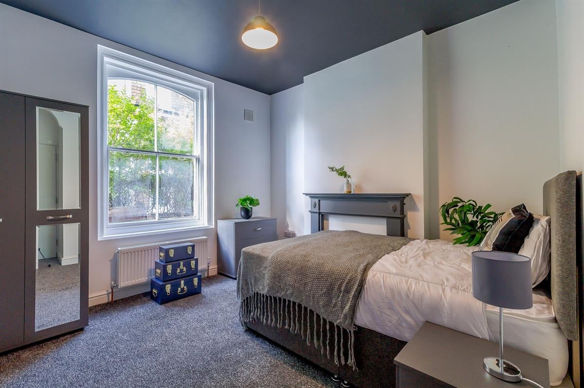 Room Carholme Road in Lincoln