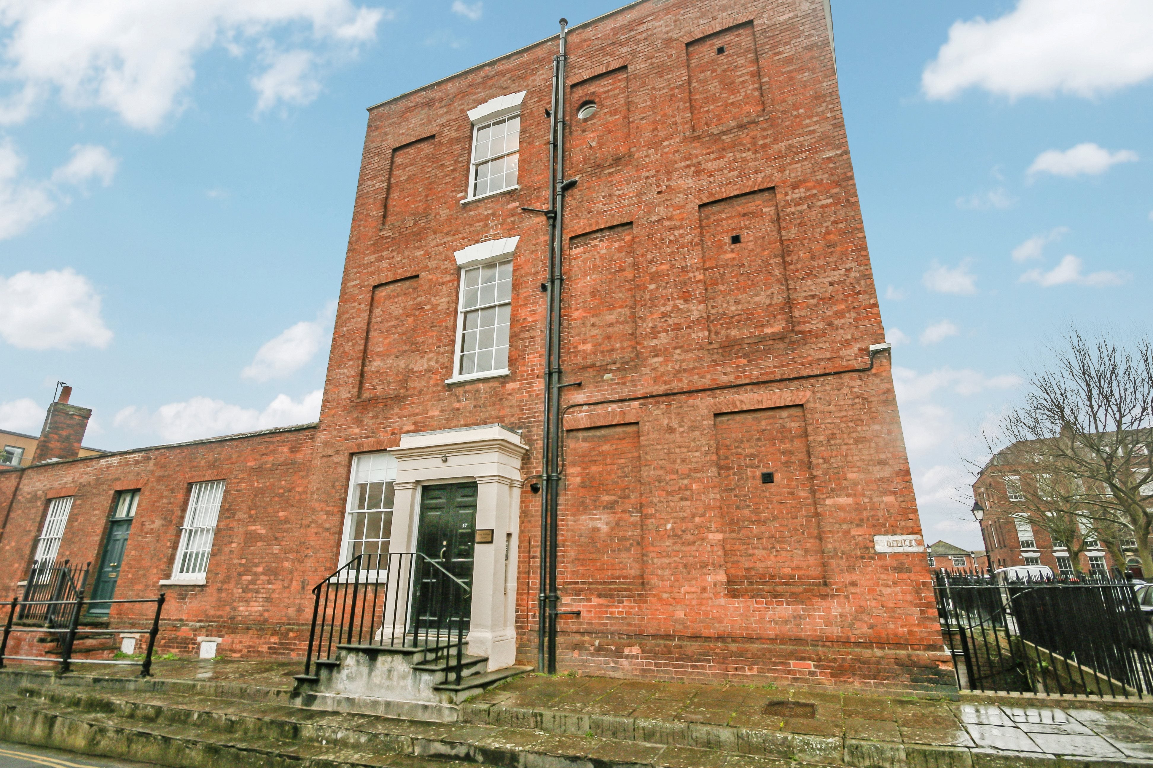 Flat Friarn Avenue in Bridgwater