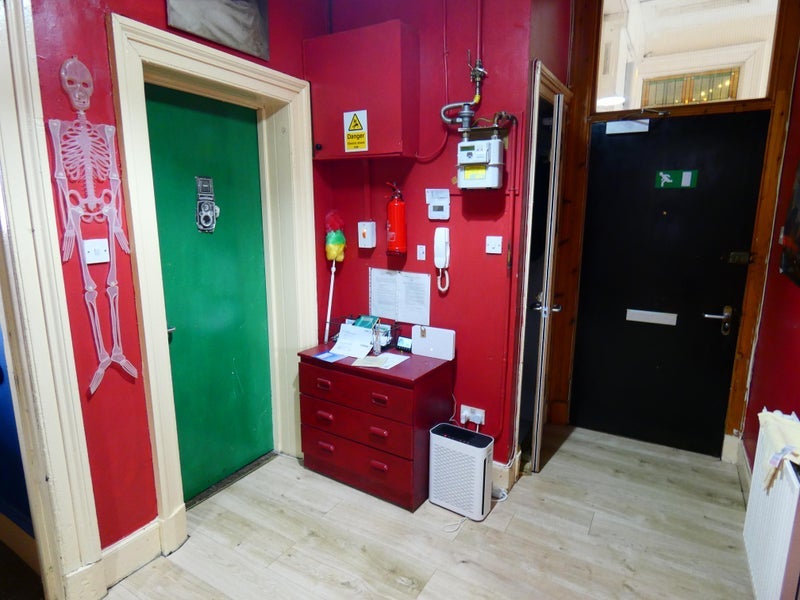 Room Carnarvon Street in Glasgow