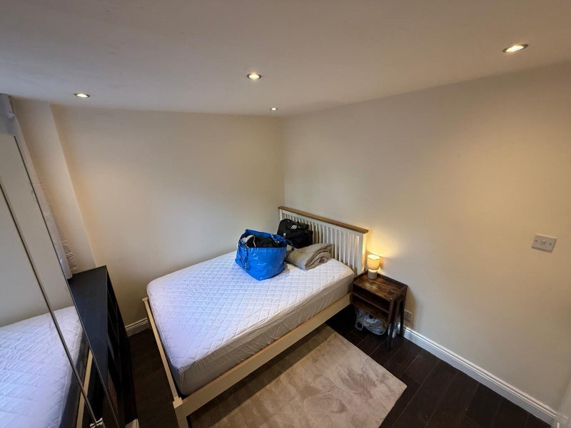 Room Sandford Road in Nottingham