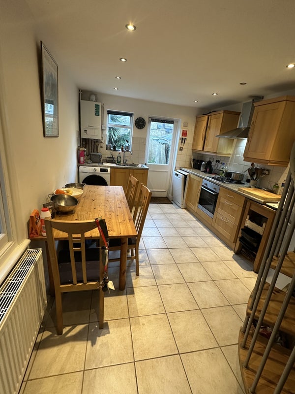 Room Kellett Road in Greater London