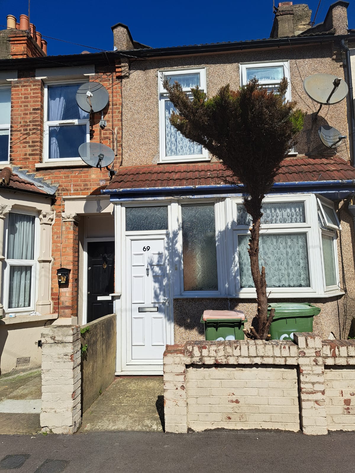 House Dore Avenue in Greater London
