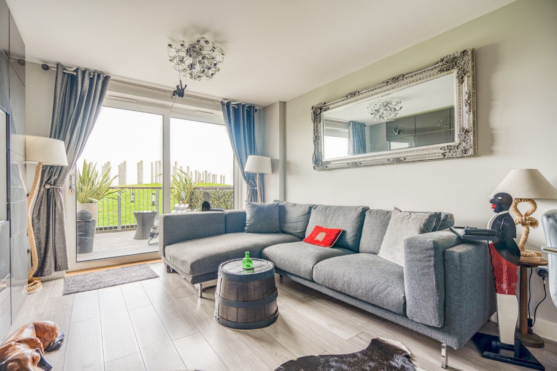 Flat Argentia Place in Bristol