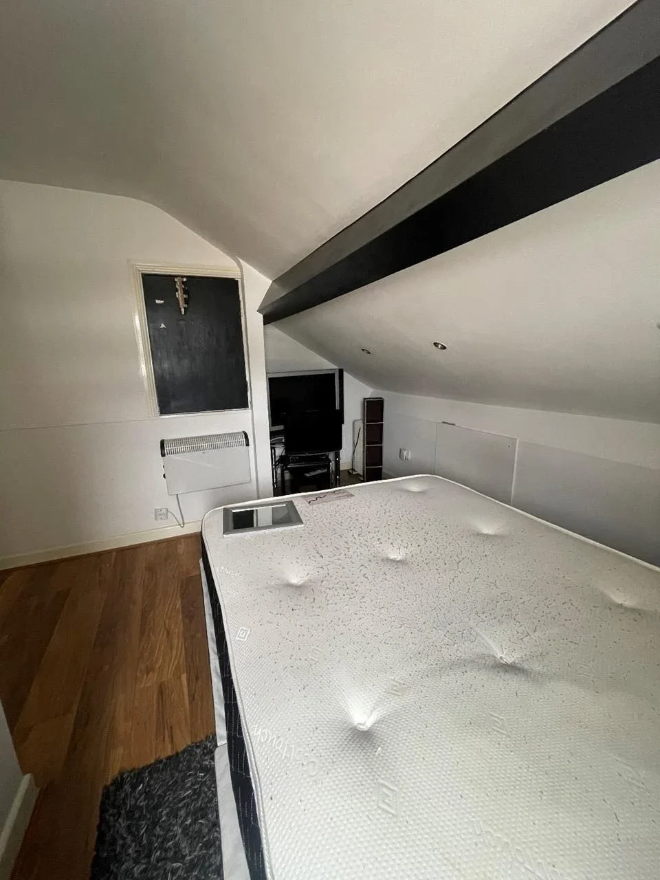 Flat Selby Road in Leeds