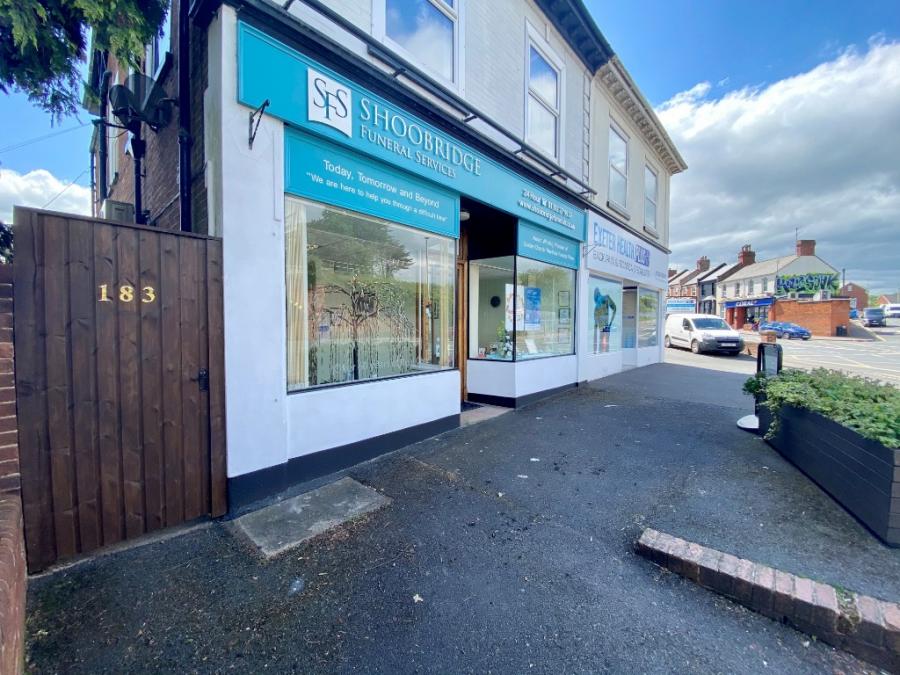 Flat Pinhoe Road in Exeter