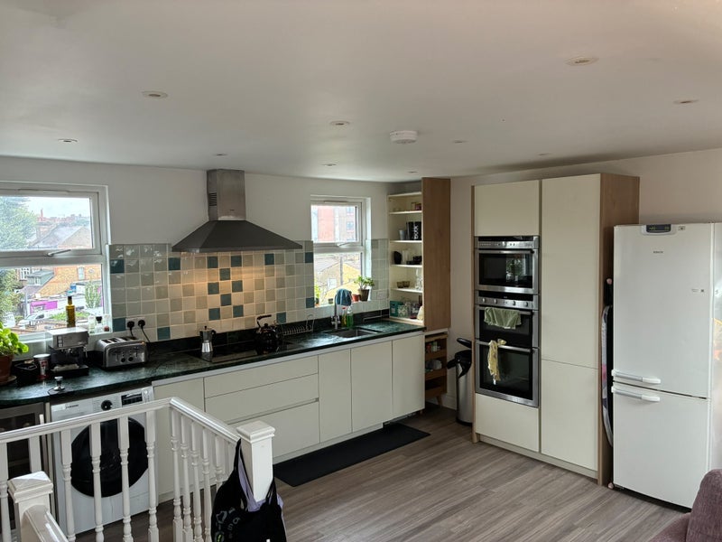 Room Reighton Road in Greater London