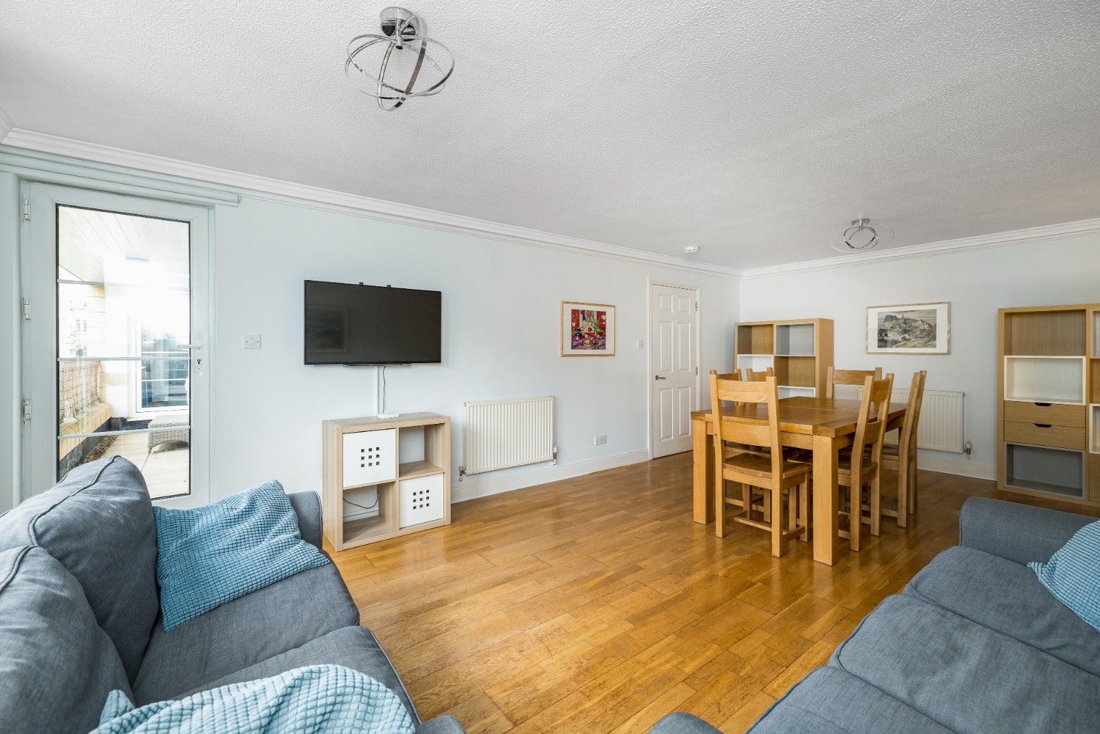 Flat Powderhall Rigg in City of Edinburgh