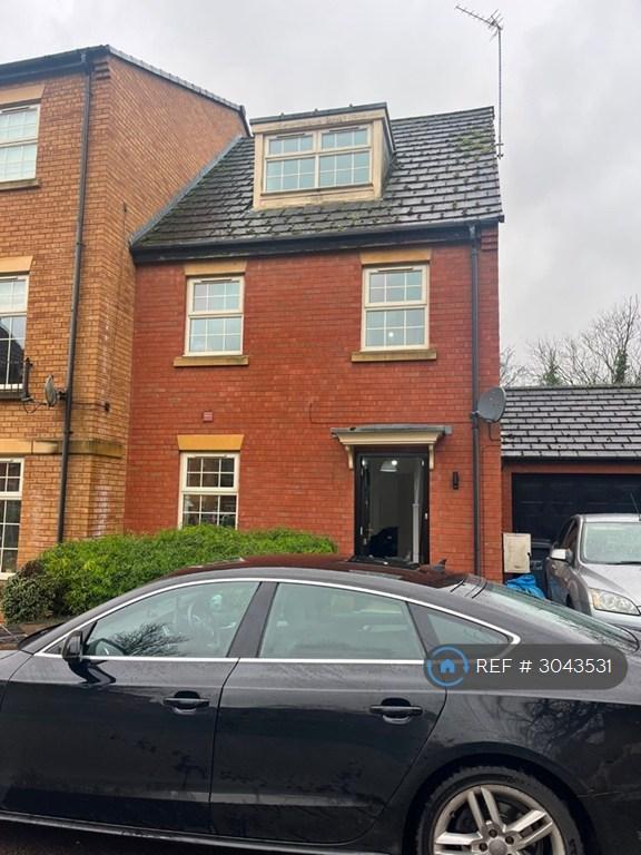House Outfield Close in Great Oakley