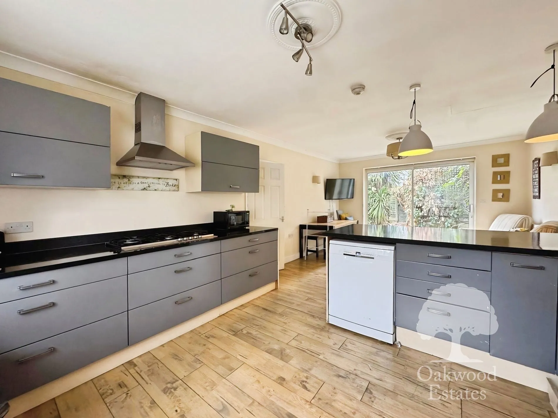 House Blumfield Crescent in Slough