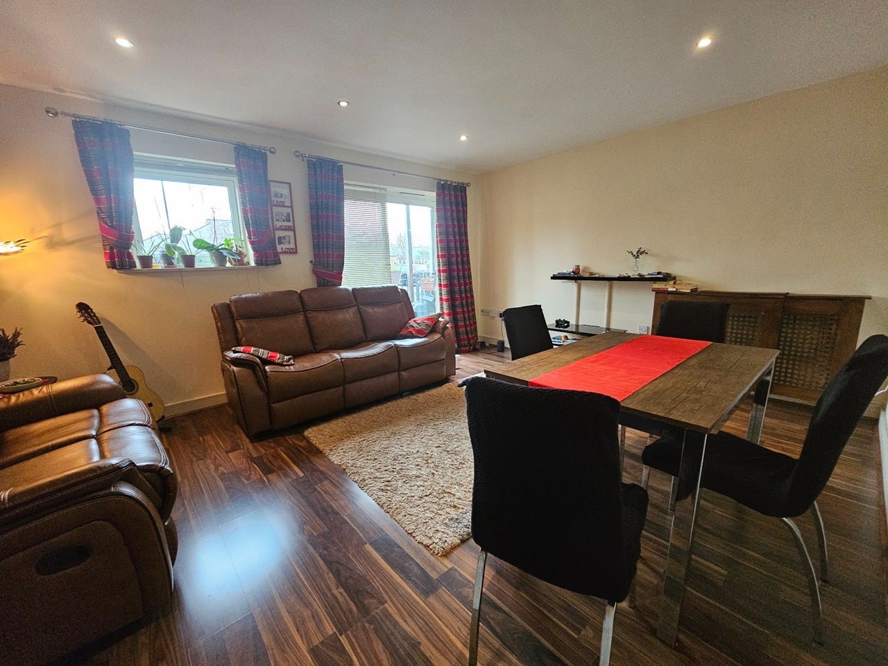 Flat Highfield Close in Greater London