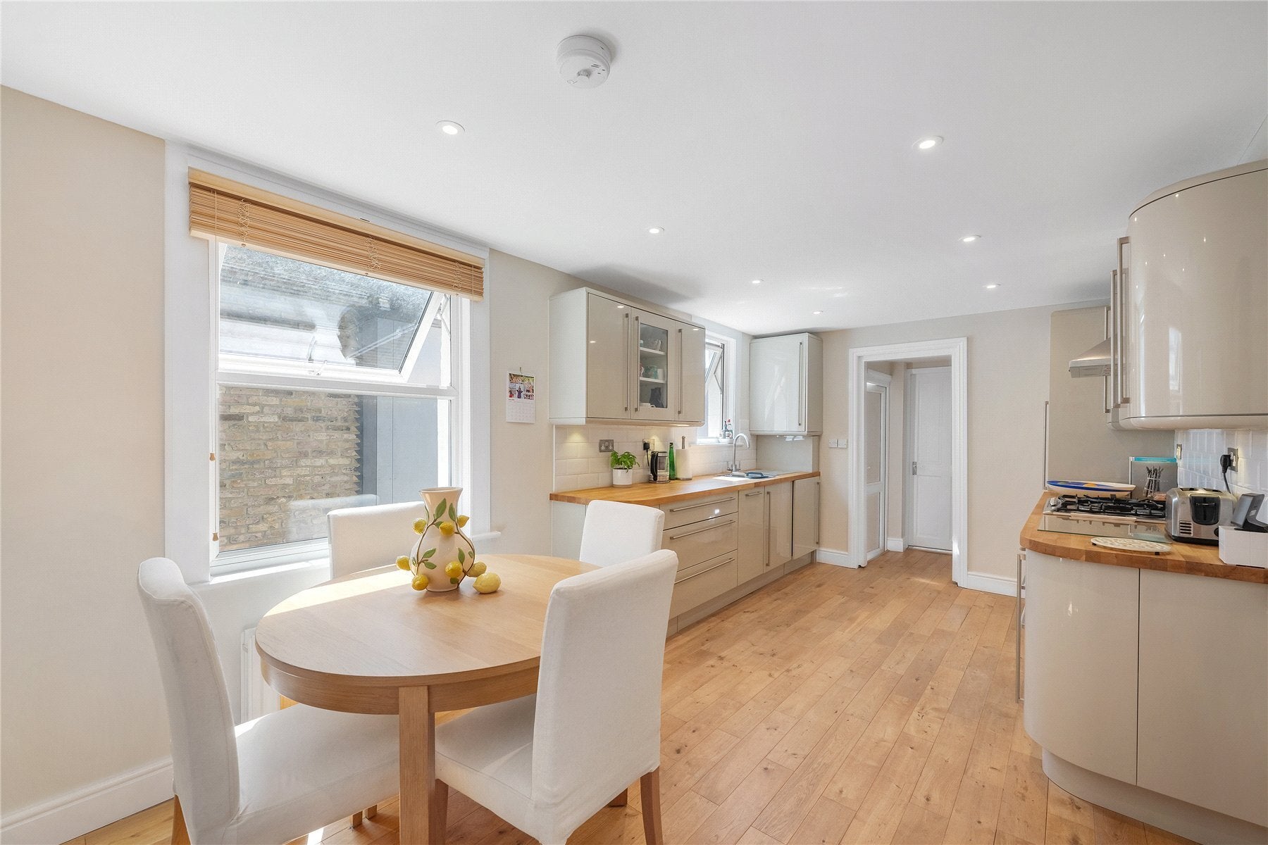 Flat Merton Road in Greater London