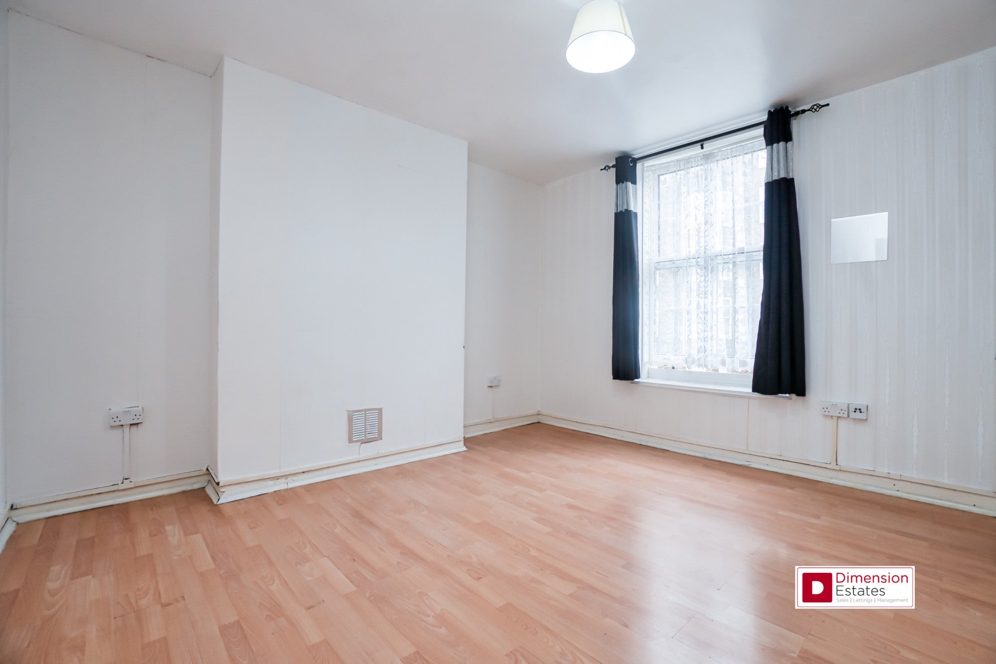 Flat Bodney Road in Greater London