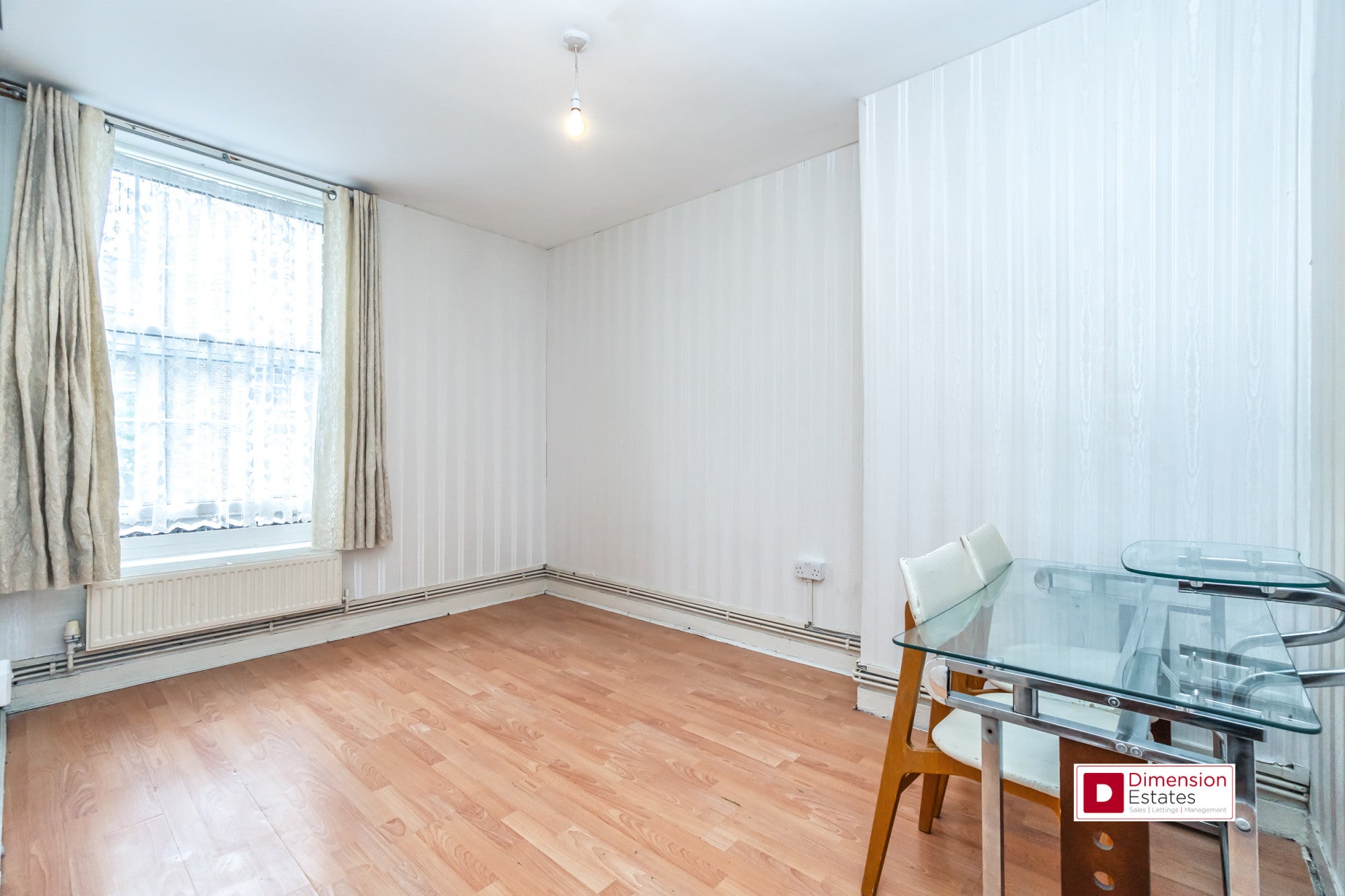 Flat Bodney Road in Greater London