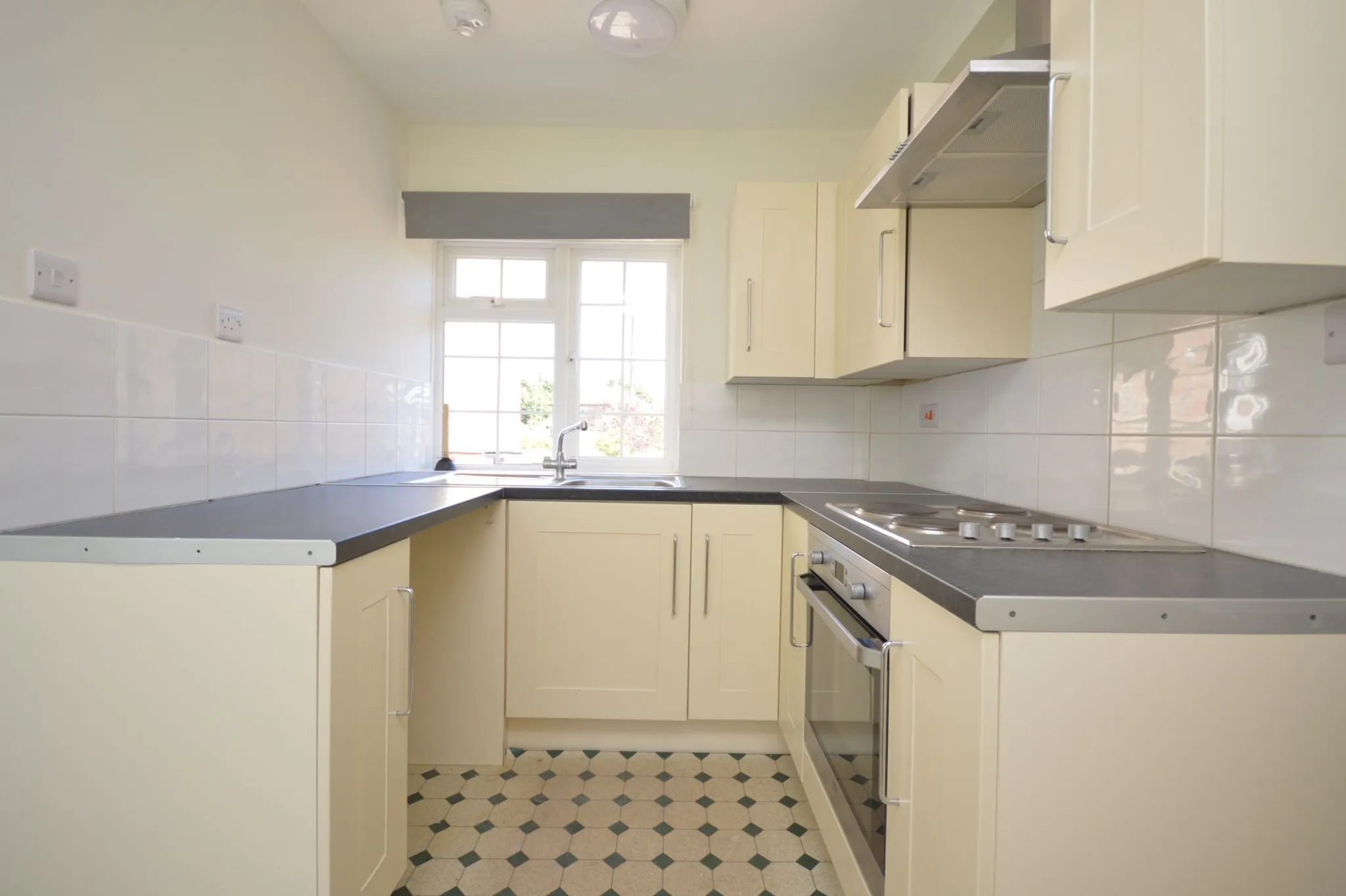 Flat Saint Michaels Crescent in Breckland District