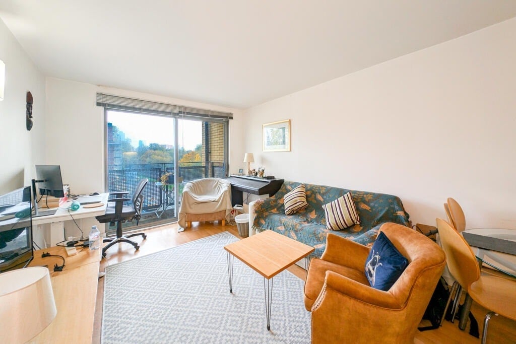 Flat Deals Gateway in Greater London
