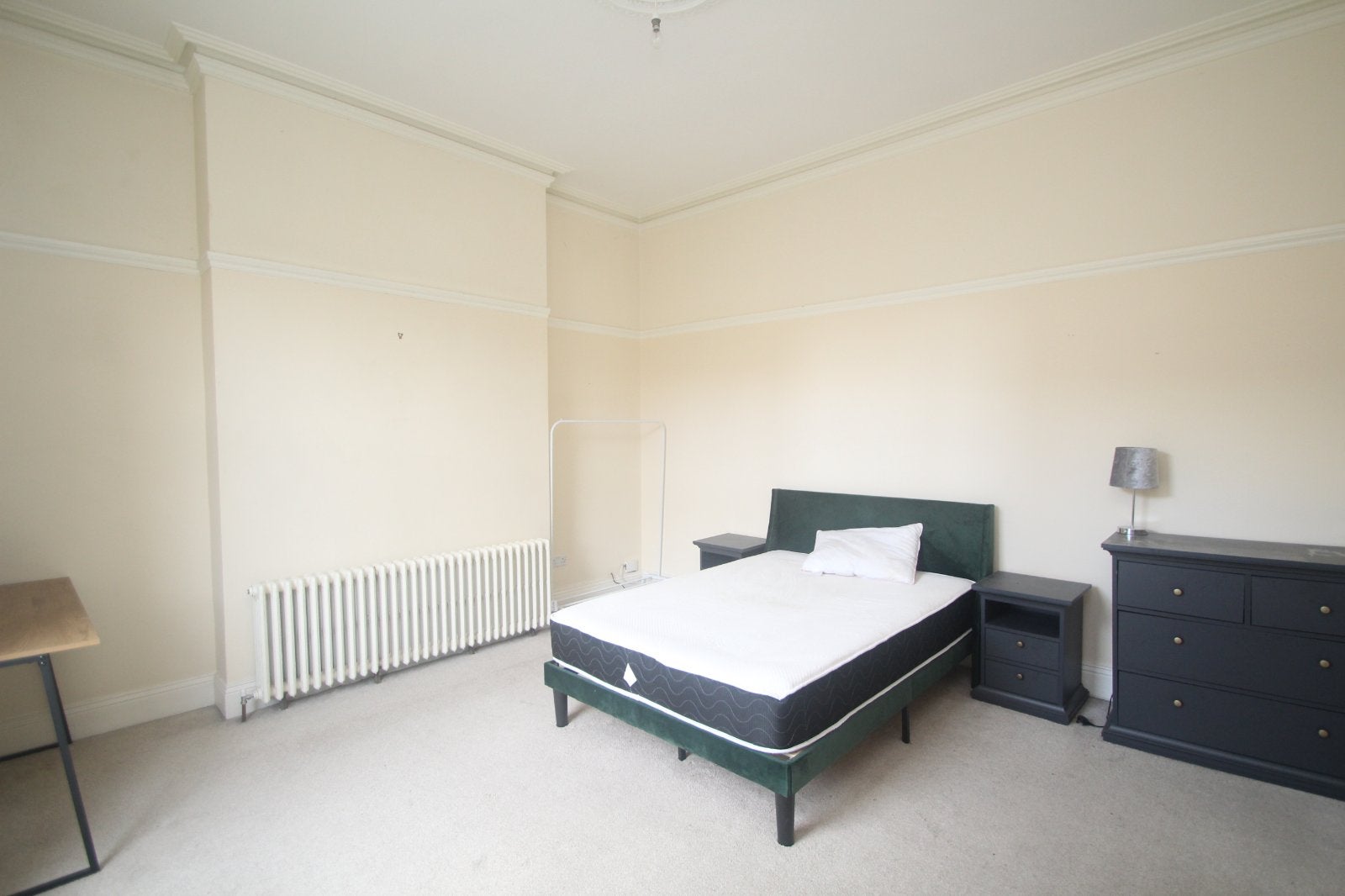 Room Chudleigh Road in Harrogate