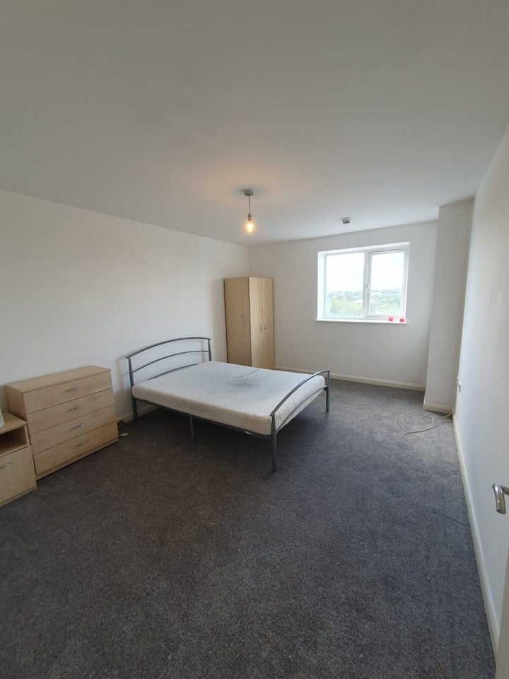Flat Humber Street in Salford