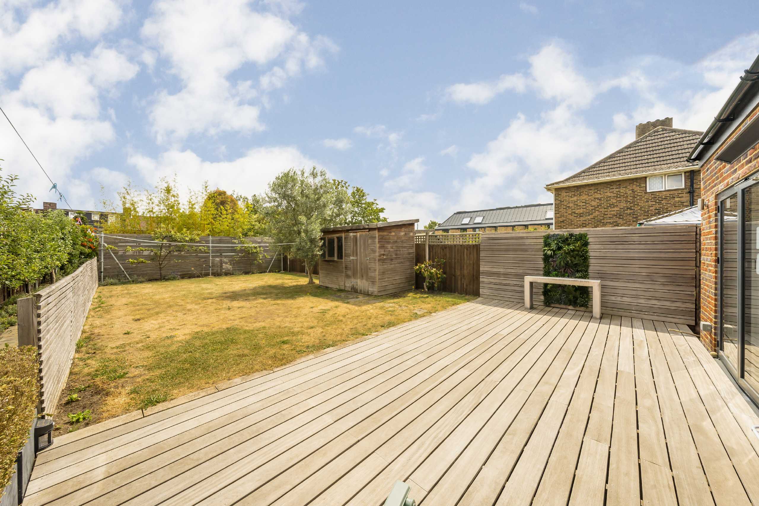 House Haynt Walk in Greater London