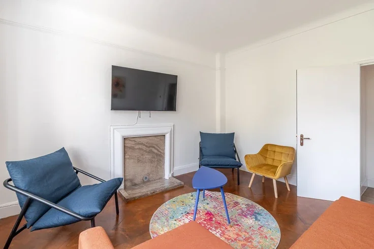 Flat Queensway in City of Westminster