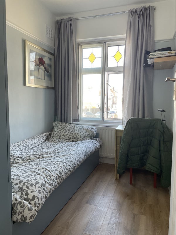 Room Thaxted Road in Greater London