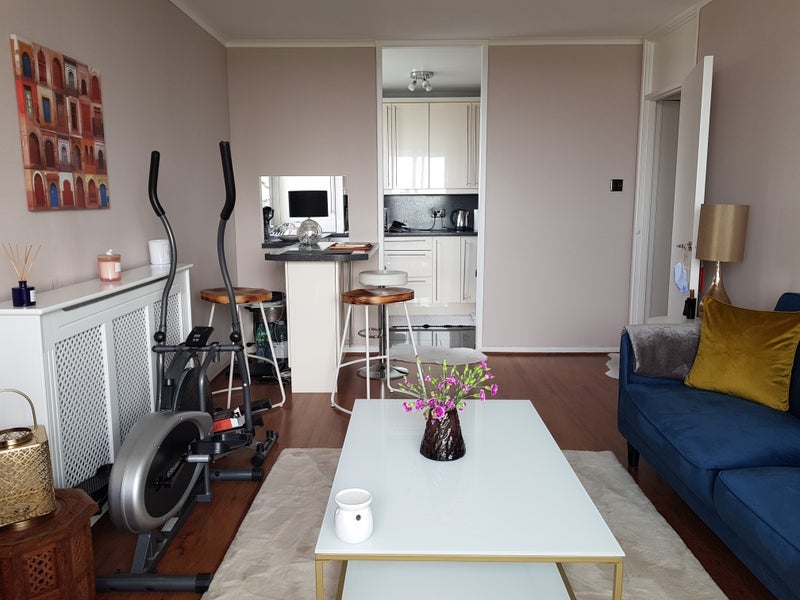Flat Stockwell Road in Greater London
