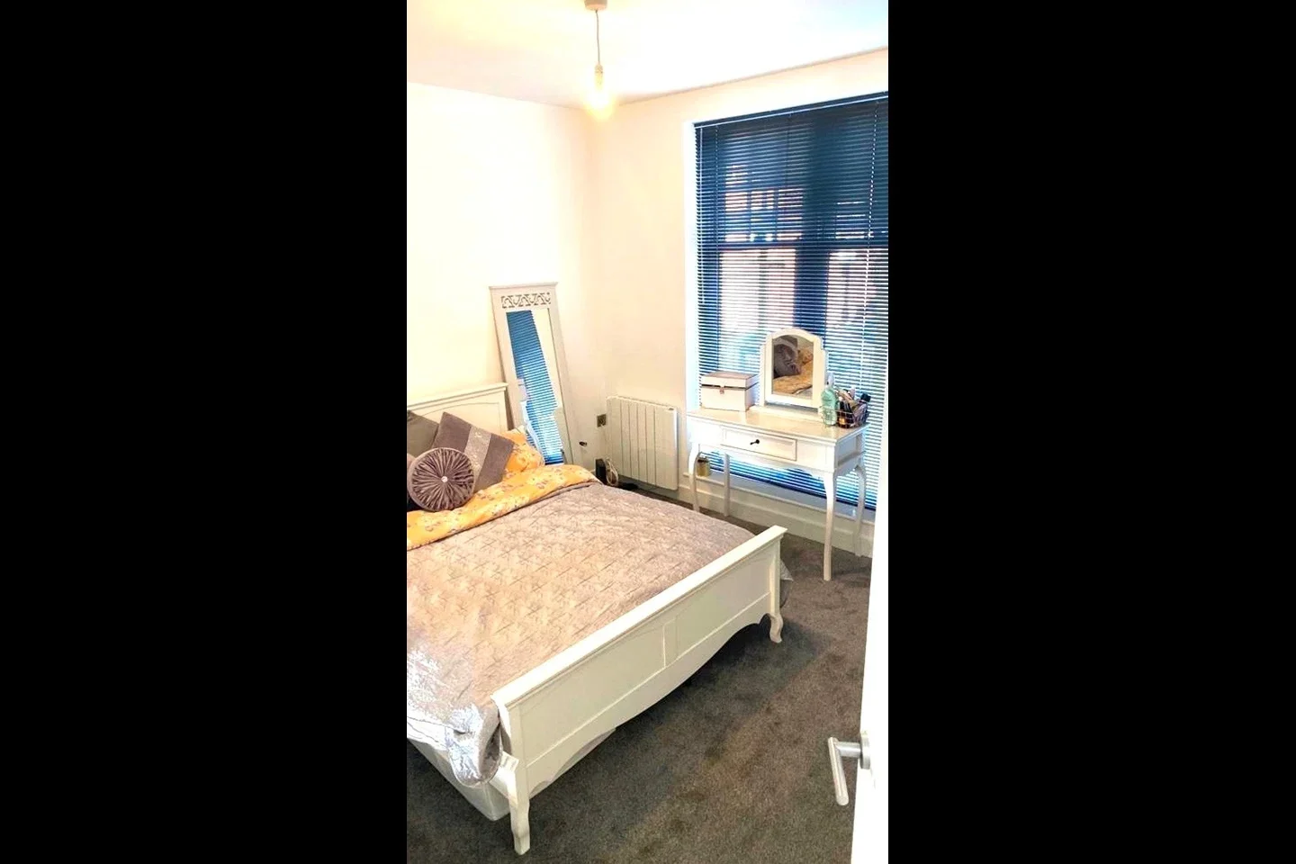Flat Upper Mulgrave Road in Greater London