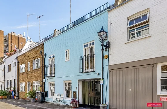 House Gloucester Place in City of Westminster