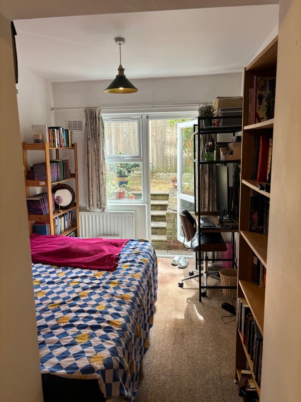Room Lilford Road in Greater London